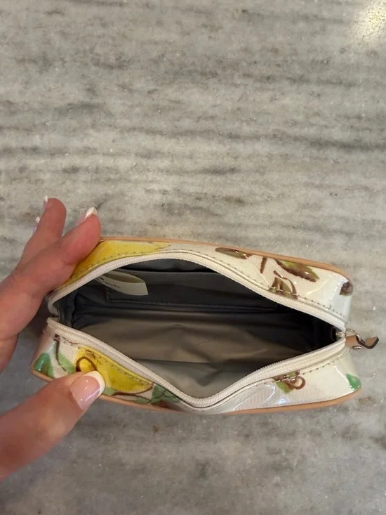 Kate Spade Limoncello Bouquet Lemon Print Small Henrietta Cosmetic Bag - Picture 5 of 5